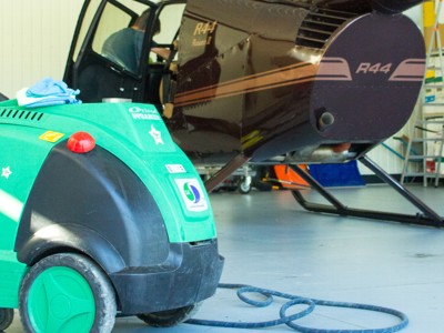 Czyszczenie parą w przemyśle, para w przemyśle, czyszczenie łodzi, czyszczenie samochodu, czyszczenie samolotu, czyszczenie śmigłowca, czyszczenie helikoptera,