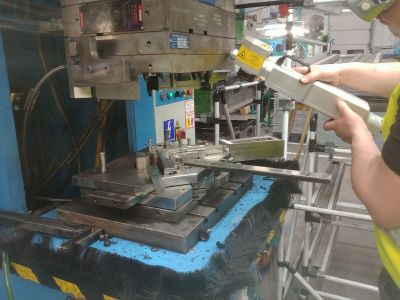 Laserowe usuwanie rdzy, laserowe usuwanie nalotu, laserowe usuwanie nagaru, usuwanie nagaru, usuwanie rdzy, usuwanie nalotu, czyszczenie z rdzy, czyszczenie z nalotu, czyszczenie z nagaru